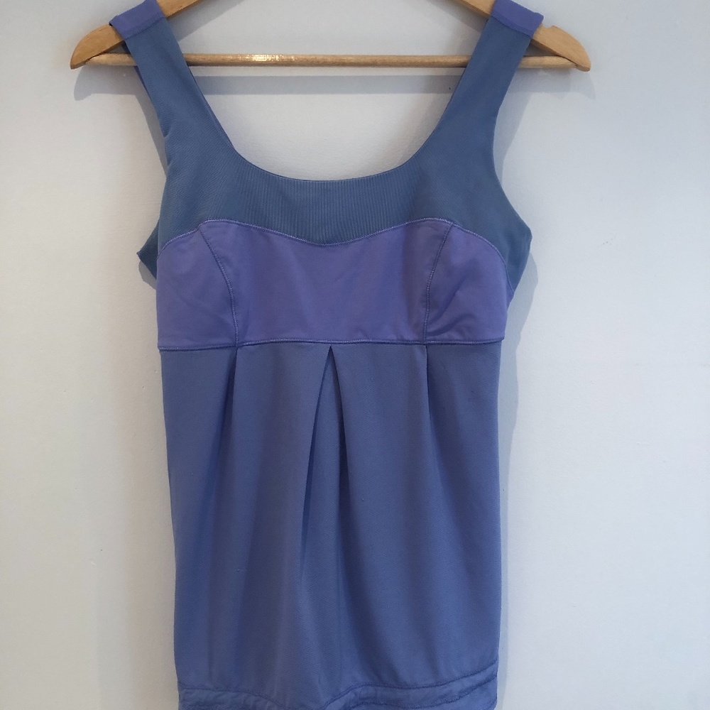 Ultra flattering Lululemon Pleated Periwinkle Tank